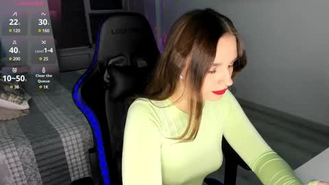 mcfly_11 online show from February 2025 10:51:02 PM