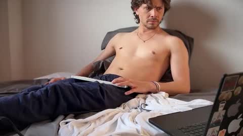 mcklister online show from April 2026 01:19:01 PM