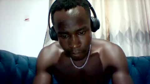 Snapshot of mclntz_bbc chatting on October 2025 09:45:01 PM mclntz_bbc online show from October 2025 09:45:01 PM
