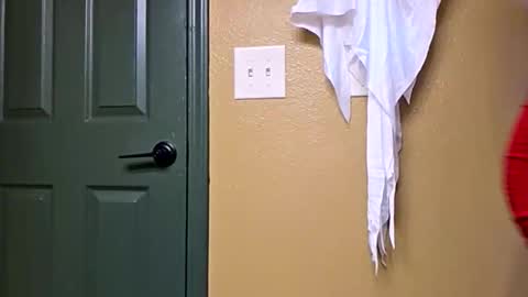 mclovinmackay online show from November 2025 02:54:01 AM