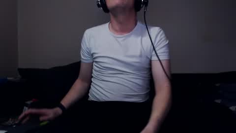 Mike online show from December 2025 08:27:01 PM