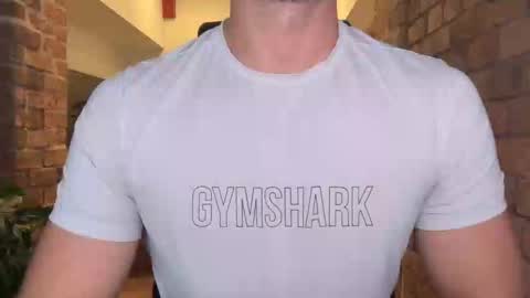 mcr8080 online show from September 2025 04:18:01 PM