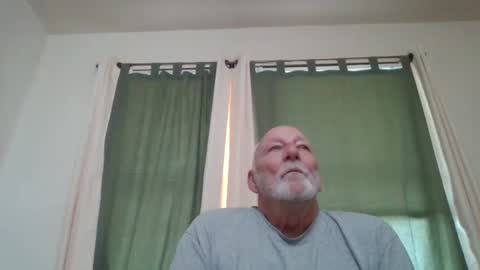 mdane99 online show from October 2025 07:15:02 PM