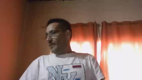 Snapshot of mdzarg chatting on March 2025 01:04:01 PM alejandro online show from March 2025 01:04:01 PM