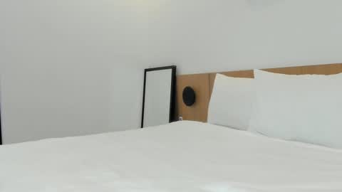 Snapshot of me_lina_ chatting on December 2024 06:16:02 AM Alice online show from December 2024 06:16:02 AM