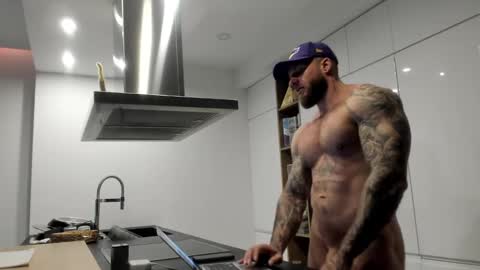 Snapshot of mealphamale chatting on January 2025 02:56:02 PM Alpha Male online show from January 2025 02:56:02 PM