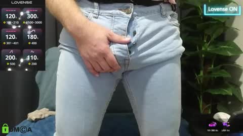 Meaty Roll online show from October 2025 06:39:02 AM