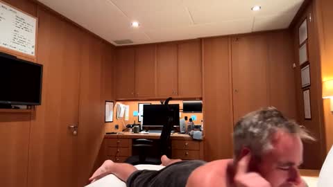 Snapshot of meau_lest chatting on October 2025 07:58:01 PM Meau Lest online show from October 2025 07:58:01 PM