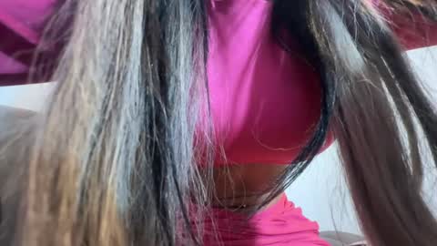   online show from November 2025 07:12:01 PM