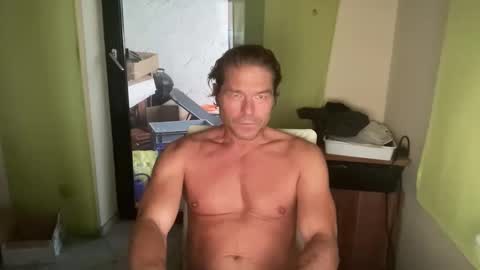 Snapshot of medeinoe chatting on September 2025 05:01:02 PM medeinoe online show from September 2025 05:01:02 PM