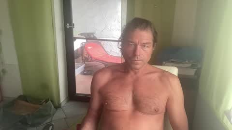 Snapshot of medeinoe chatting on November 2025 01:23:01 PM medeinoe online show from November 2025 01:23:01 PM