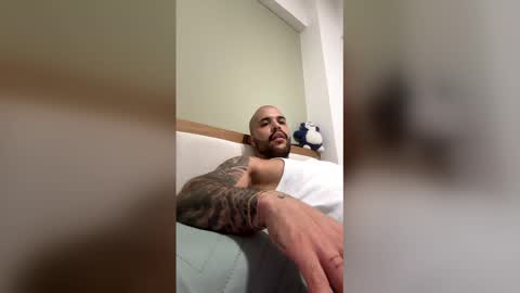 filippoae online show from February 2026 10:02:02 PM