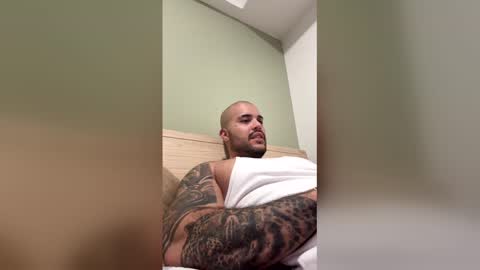 filippoae online show from February 2026 10:19:01 PM