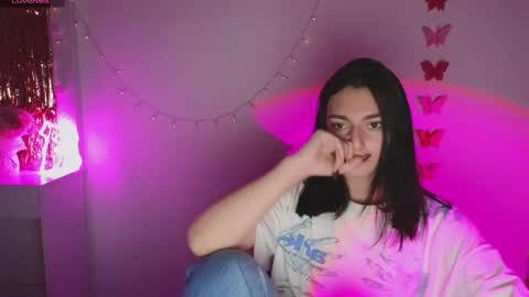 Dina online show from March 2025 10:21:01 PM