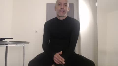 Meditmtc online show from January 2025 05:27:02 PM