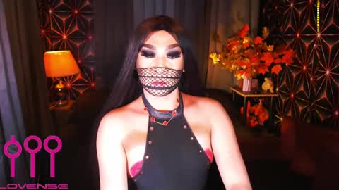 THE QUEEN ALPHA   Queen Medusa Prey online show from February 2025 01:07:01 PM