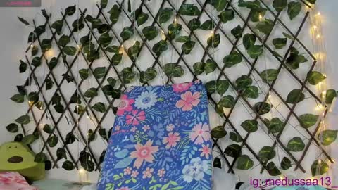 medussa13 online show from December 2024 12:05:01 PM