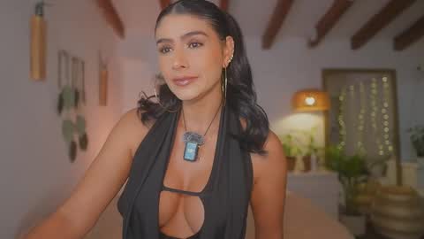 Andrea  online show from October 2025 12:26:02 PM