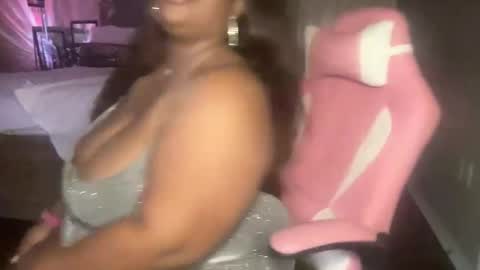 Southern Peach online show from December 2024 07:31:02 PM