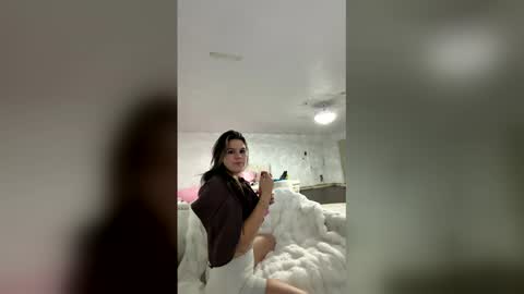 megaharmony online show from December 2025 04:30:02 AM