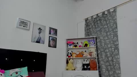 M E G A N online show from December 2025 06:24:02 PM