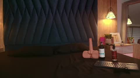 Snapshot of megan_beaumontx chatting on June 2026 08:42:01 PM M E G A N online show from June 2026 08:42:01 PM