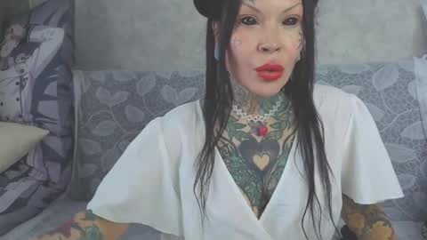 Snapshot of megan_blackmoon chatting on May 2026 10:22:01 AM Helena Tuman online show from May 2026 10:22:01 AM