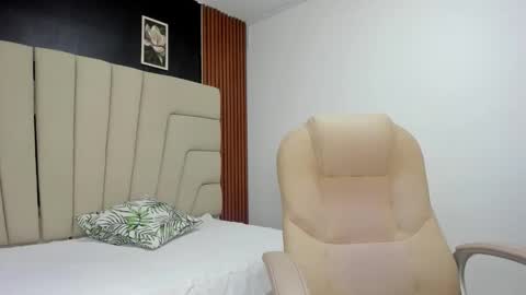 Megan online show from October 2025 03:06:02 AM