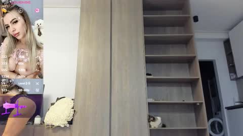 Megan online show from November 2025 06:35:01 AM