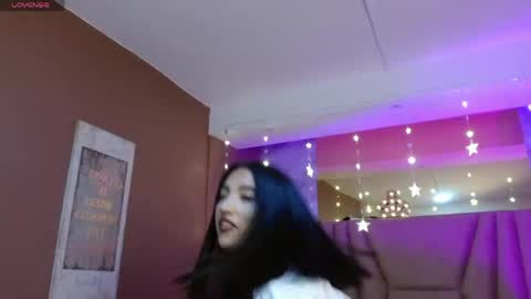 Snapshot of megan_saint chatting on June 2026 01:24:01 PM megan_saint online show from June 2026 01:24:01 PM
