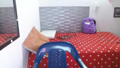 Snapshot of megan_scottt2 chatting on April 2026 01:37:02 AM megan online show from April 2026 01:37:02 AM