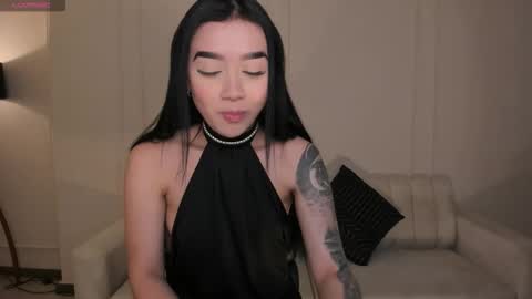 Megan Cross online show from November 2025 04:00:01 AM