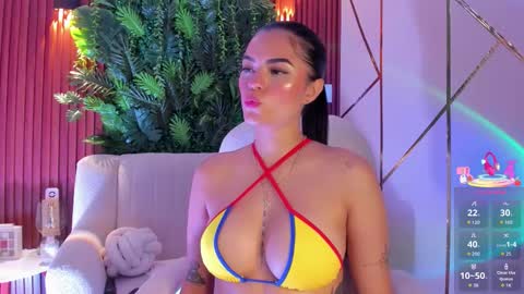 Megan Nice to meet you  online show from October 2025 06:52:02 PM
