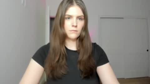 Snapshot of meganholly00 chatting on February 2025 04:32:02 AM Megan online show from February 2025 04:32:02 AM