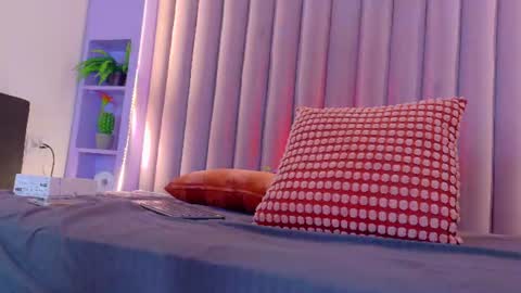 Snapshot of meganlovee__ chatting on June 2026 02:47:01 AM MEGAN online show from June 2026 02:47:01 AM
