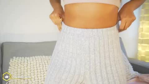 Mara online show from September 2025 06:42:01 PM