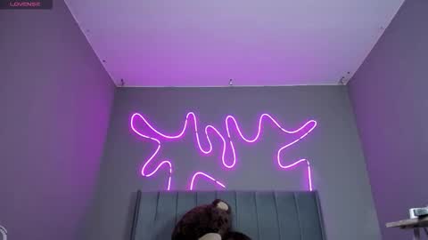 meganpeach_ online show from November 2025 01:11:01 PM