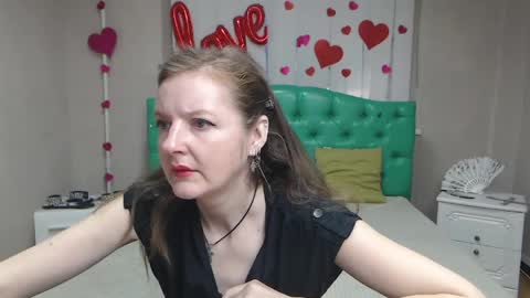Snapshot of meganpirs chatting on April 2026 05:52:01 AM MeganPirs online show from April 2026 05:52:01 AM