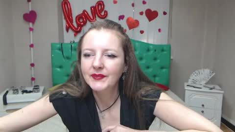 Snapshot of meganpirs chatting on April 2026 05:25:01 AM MeganPirs online show from April 2026 05:25:01 AM