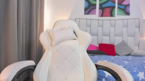 Snapshot of meganqueen2 chatting on July 2026 12:22:02 PM Megan Queen online show from July 2026 12:22:02 PM