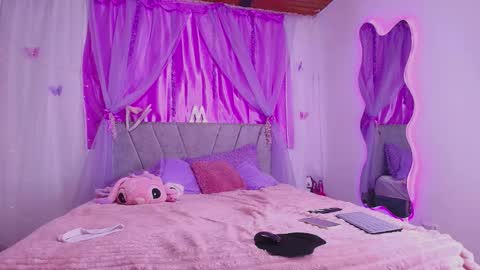 Megan online show from September 2025 11:10:01 AM