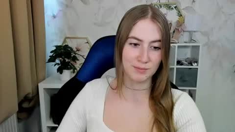 Snapshot of meganx_candy chatting on July 2026 04:39:33 PM Megan online show from July 2026 04:39:33 PM