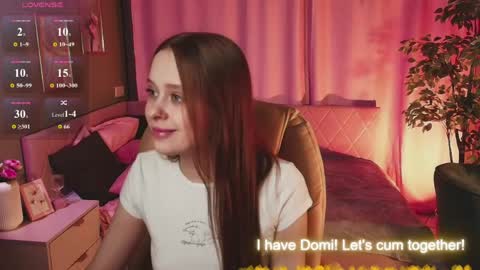 Snapshot of megg_ryan chatting on June 2026 02:11:01 PM megg_ryan online show from June 2026 02:11:01 PM