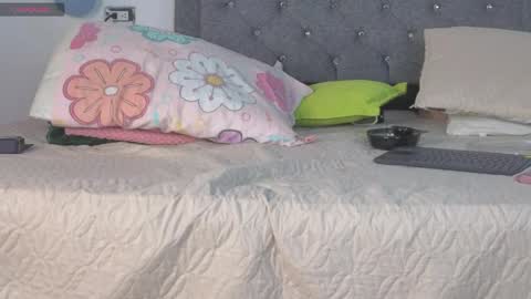 Snapshot of meghan_taylor__ chatting on May 2026 01:32:02 AM Meghan online show from May 2026 01:32:02 AM