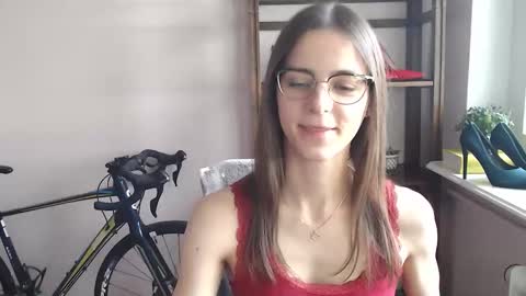 Megi online show from February 2026 02:25:02 PM