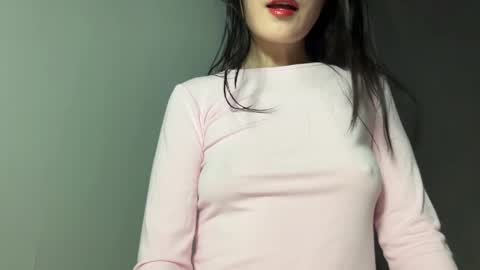 Snapshot of mei_fei_wan chatting on June 2026 05:45:01 PM Mei online show from June 2026 05:45:01 PM