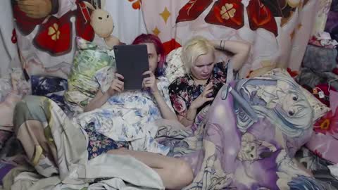 Snapshot of meidiandyuta chatting on January 2025 06:48:01 PM Yuta and Meidi online show from January 2025 06:48:01 PM