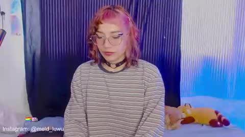 Snapshot of mel_dahlia chatting on June 2026 04:33:01 PM Melissa - - Please help me to reach 100 thumbs up online show from June 2026 04:33:01 PM