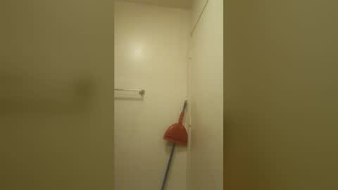 Snapshot of mel_hart_jr chatting on June 2026 08:37:02 AM mel_hart_jr online show from June 2026 08:37:02 AM
