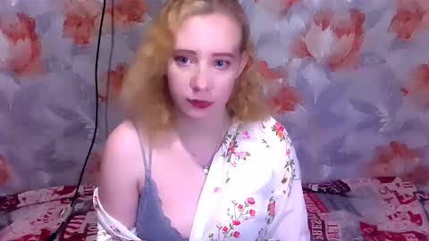 Mel Mellie online show from December 2025 01:02:02 AM